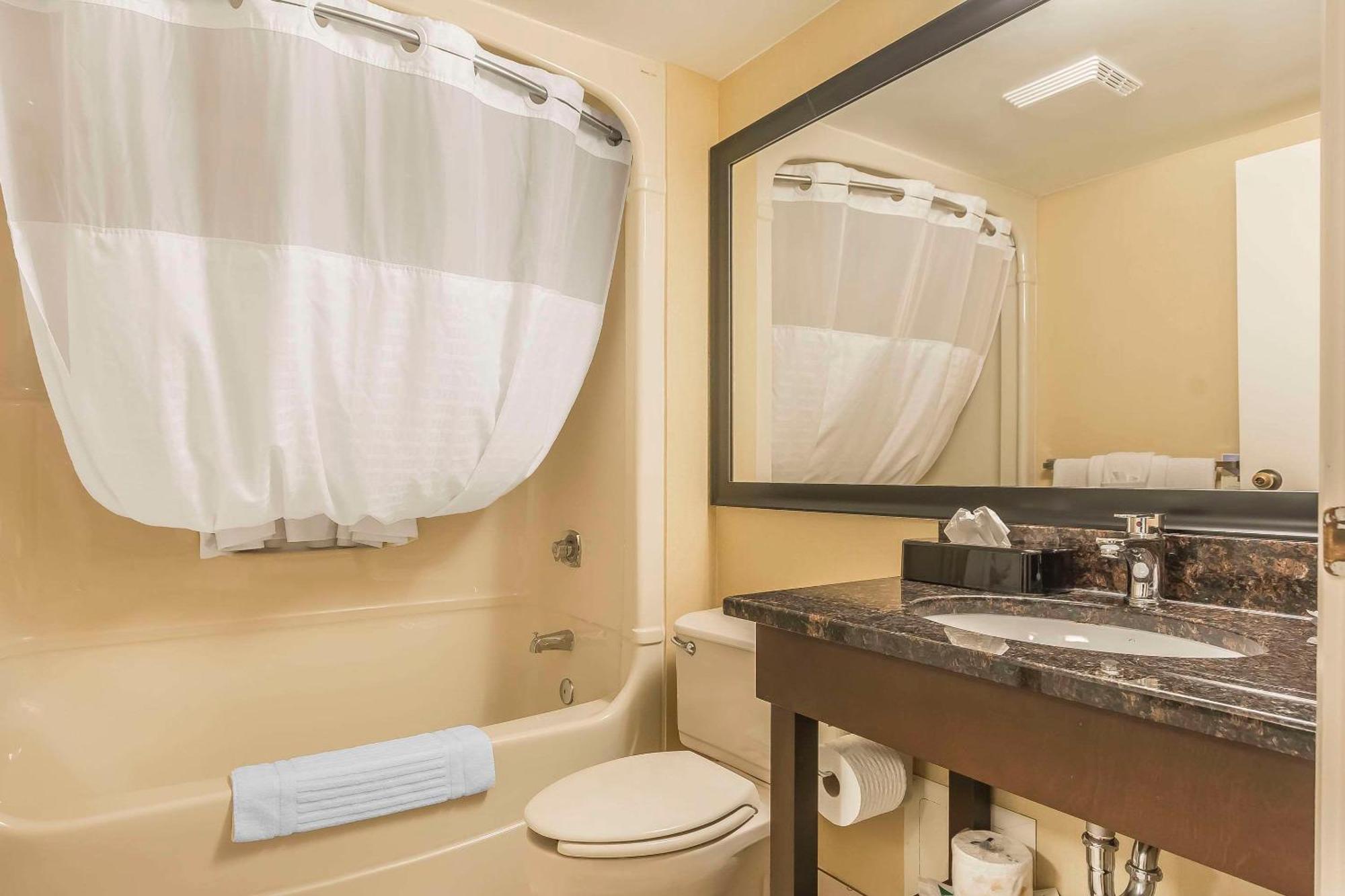 Comfort Inn Кобург Екстер'єр фото